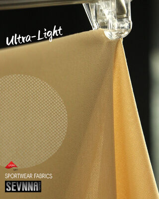 158 সেন্টিমিটার প্রস্থ এবং 45% নাইলন + 55% লাইক্রা উপাদান সহ হালকা ওজনের 135gsm স্ট্রেচ লাইক্রা ফ্যাব্রিক যা চমৎকার আরাম প্রদান করে