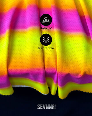 উচ্চ পারফরম্যান্স অ্যাক্টিভিটি পোশাকের জন্য অ্যান্টি-গন্ধ প্রযুক্তি এবং শ্বাস প্রশ্বাসের জাল সহ 180Gsm রানিং কাপড়